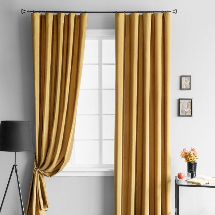 Горчичные шторы