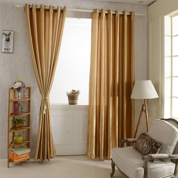 Атласные шторы