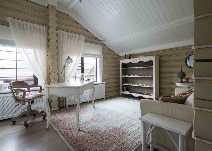 Шторы в оцилиндрованном доме