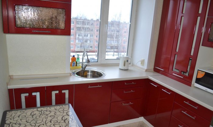 Как обставить маленькую кухню в доме 504 серии