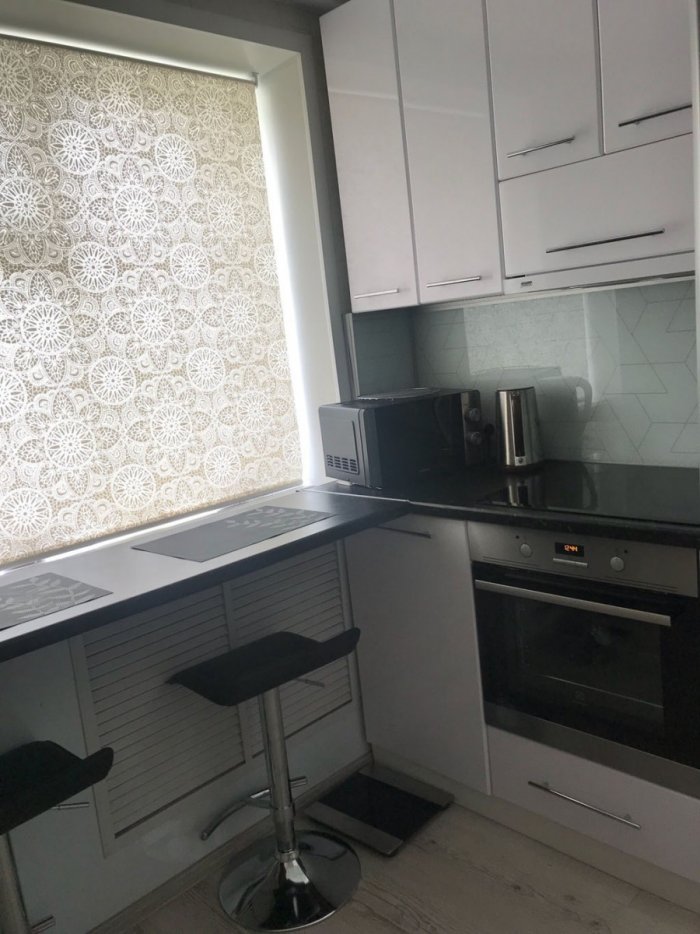 Подоконник на кухне в хрущевке