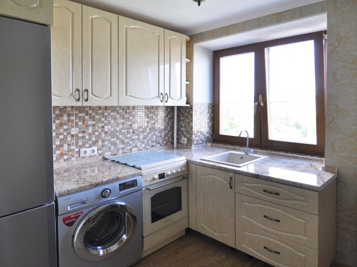 Кухня столешница подоконник хрущевка