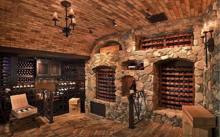 Палисад с винным салоном