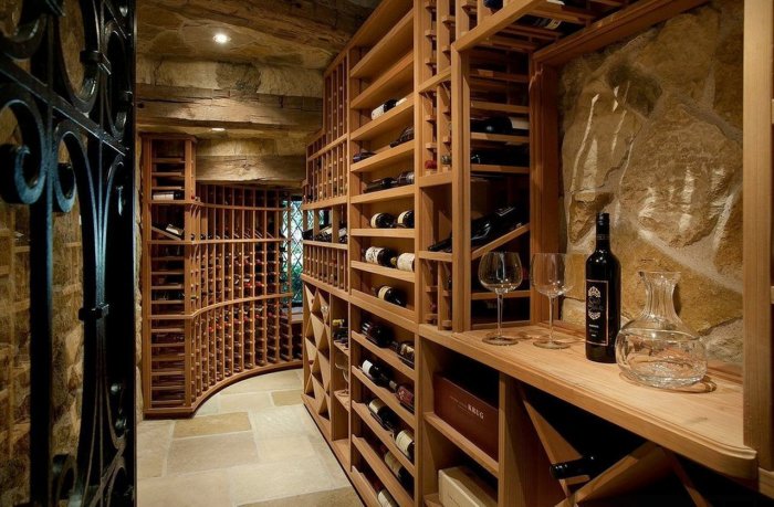 Винный погреб Мрия