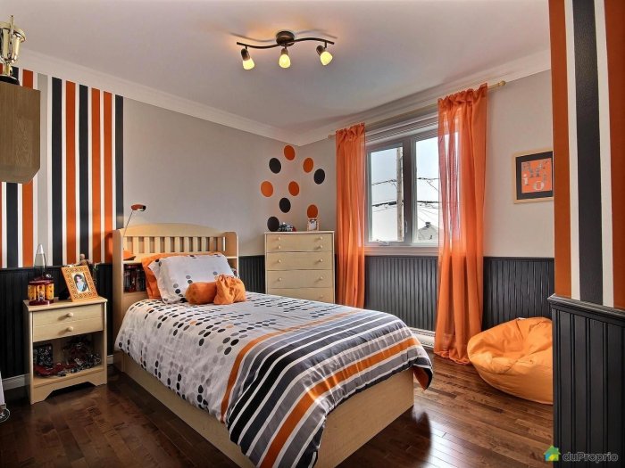 Оранжевая спальня для подростка