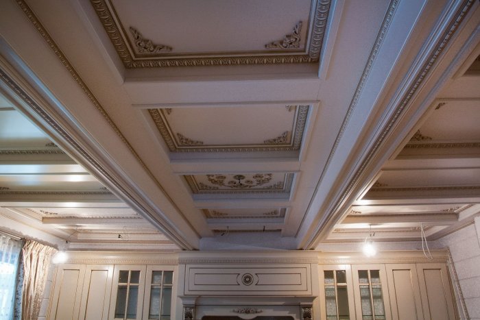 Кессонный потолок из гипсокартона в интерьере
