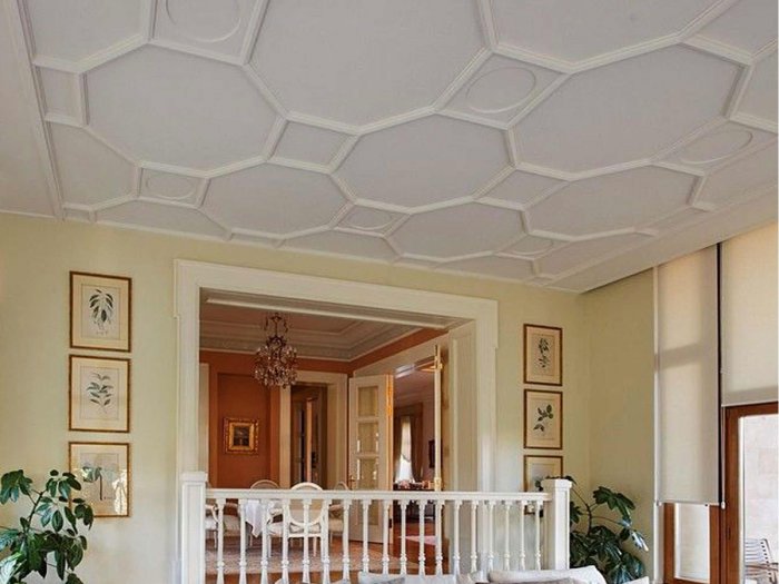 Кессонный потолок дворец Ольденбургских