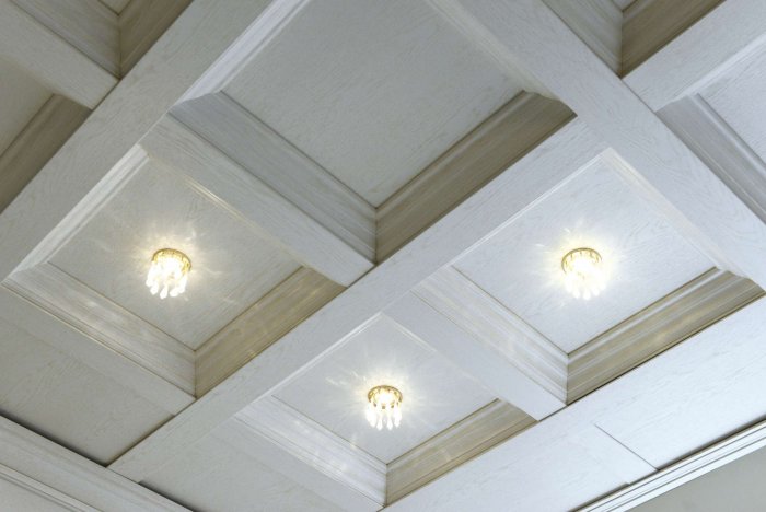 Лепнина на потолке в интерьере