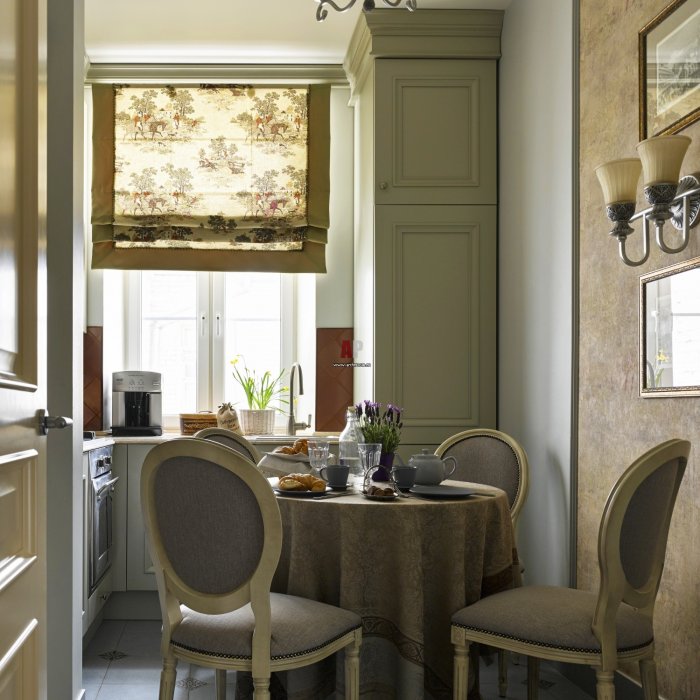 Шторы в столовую в классическом стиле