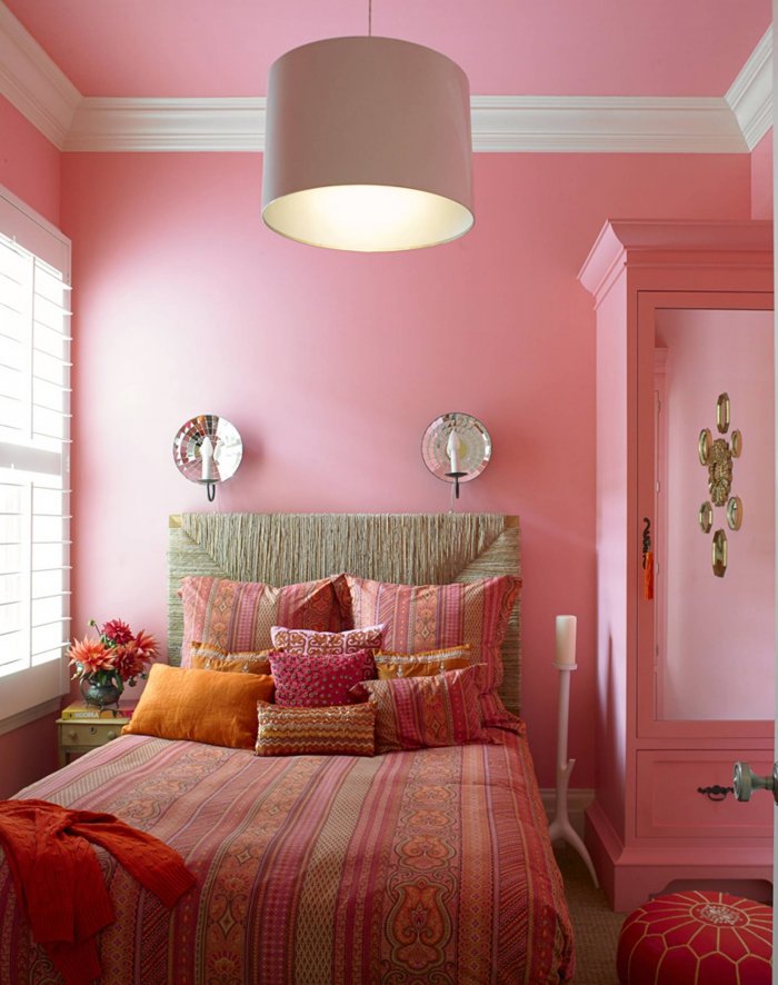 Обои в спальню с кораллами