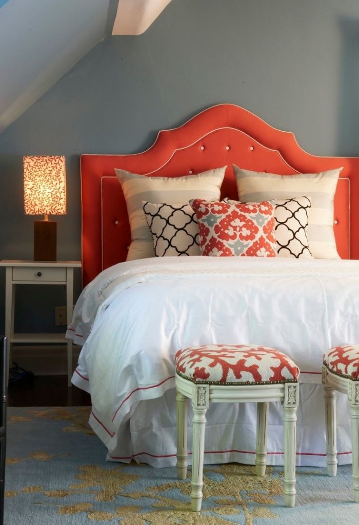 Детская комната коралловый цвет