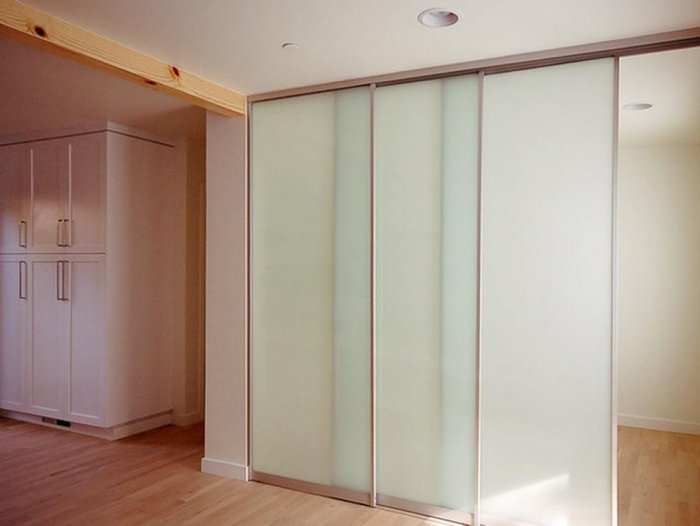 Телескопические раздвижные стеклянные двери