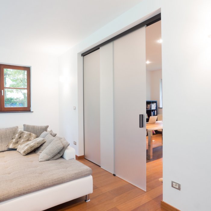 Раздвижные двери межкомнатные стеклянные