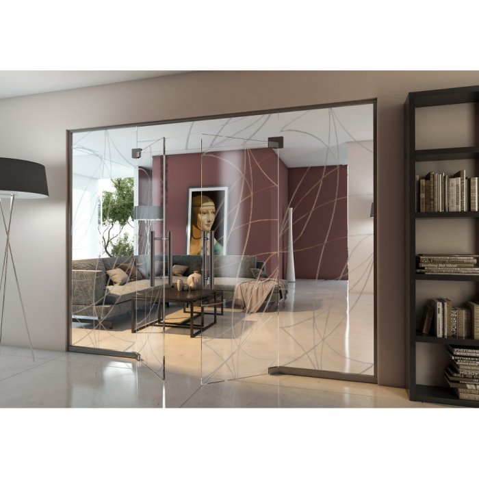 Стеклянная перегородка с дверью