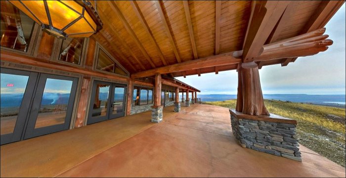 Дом из кедра с панорамным видом