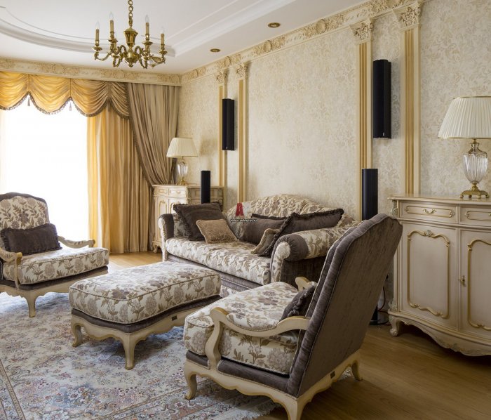 Ковры в интерьере гостиной классика