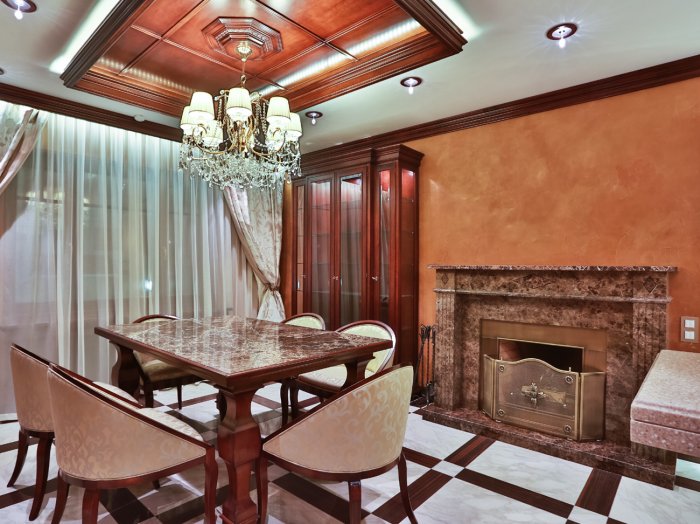 Отделка короба камина декоративной штукатуркой