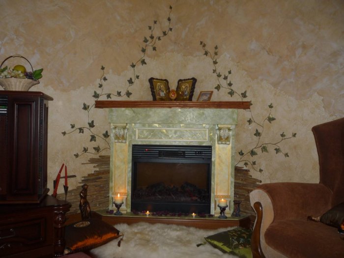 Отделка камина декоративной штукатуркой