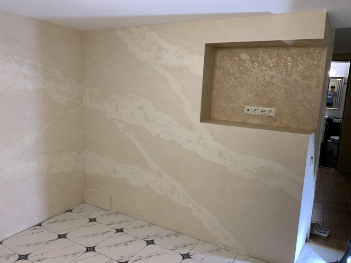 Декоративная штукатурка в доме