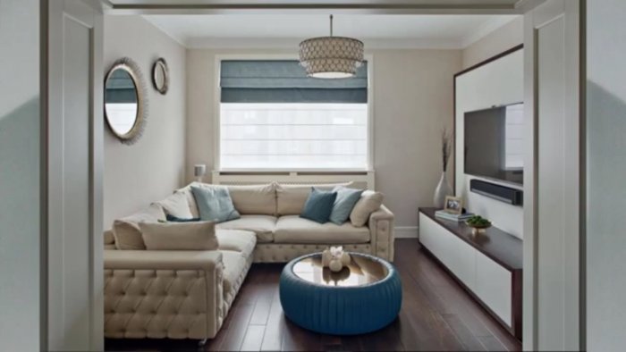 Маленькая гостиная с диваном