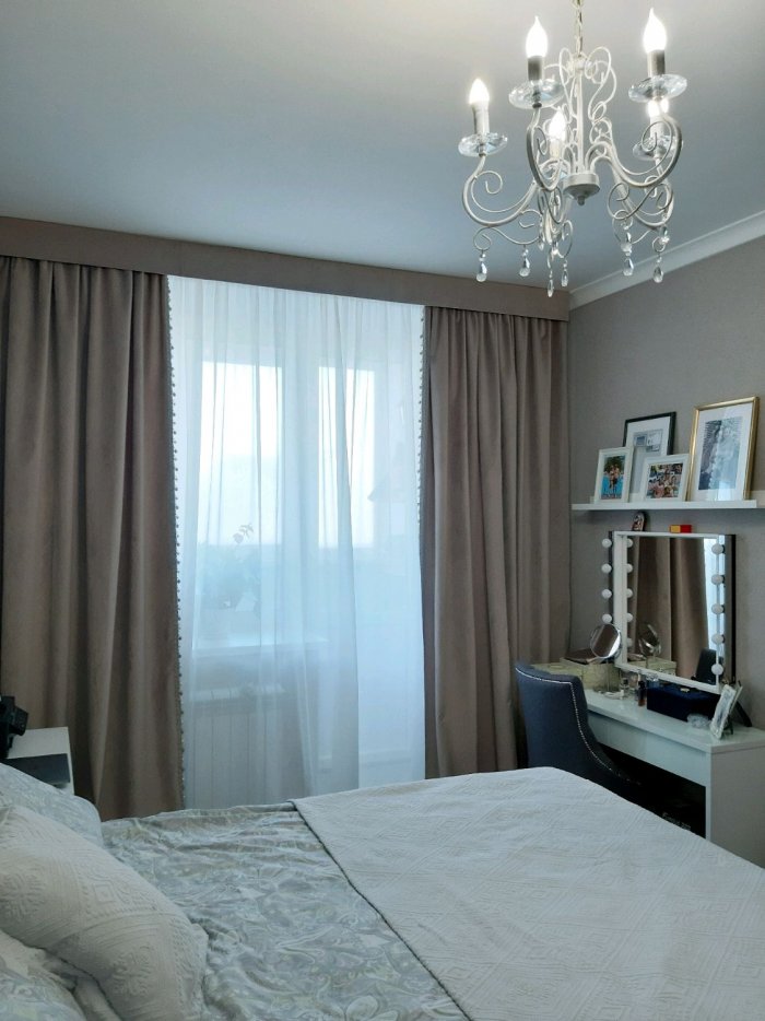Тёмные шторы в спальню