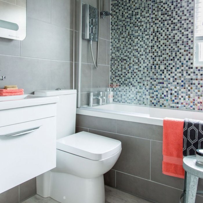 Плитка в маленькую ванную комнату