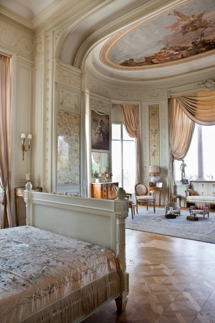 Вычурный Ампир