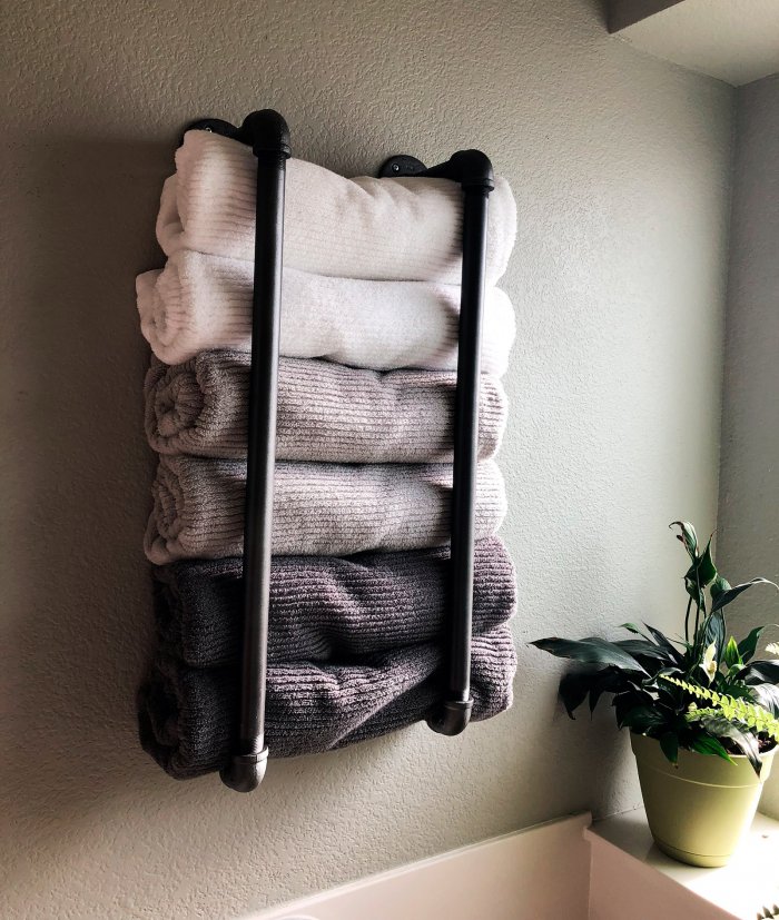 Настенные полки для полотенец