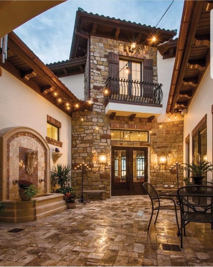 Вилла в средиземноморском стиле