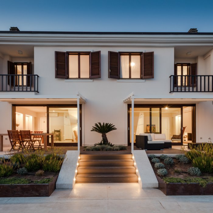 Дом с плоской крышей в средиземноморском стиле