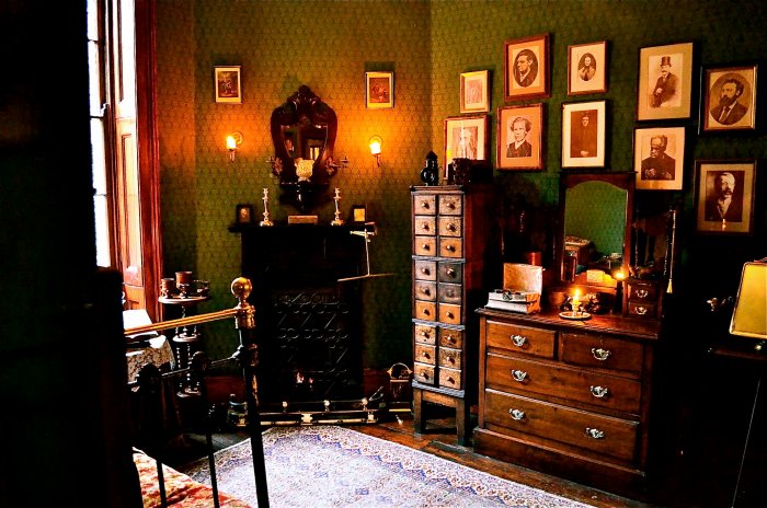 Комната Шерлока Холмса из сериала