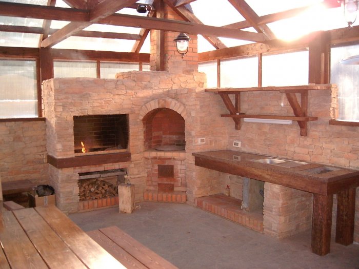 Беседка с барбекю