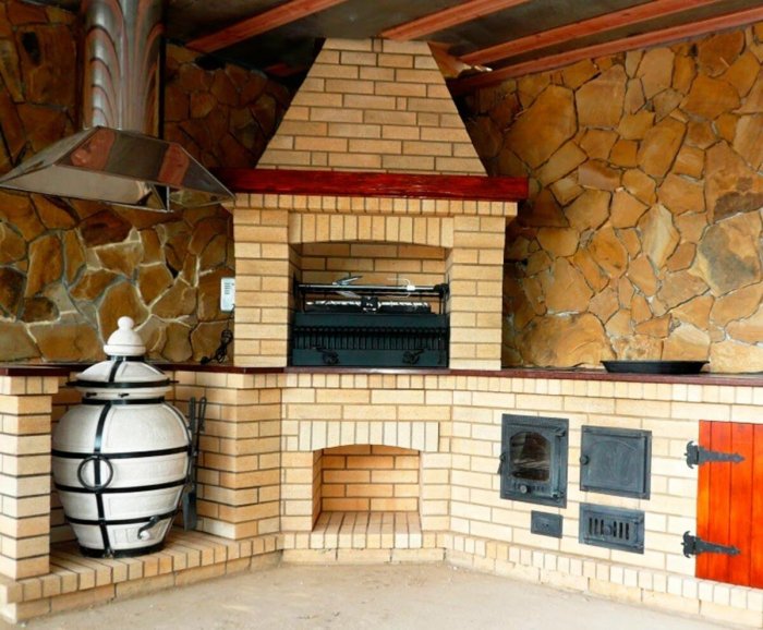 Летняя кухня с тандыром