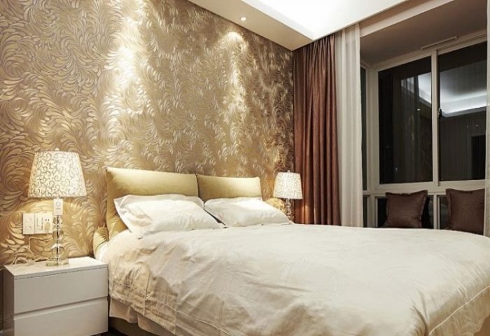 Маленькая спальня в бронзовых тонах