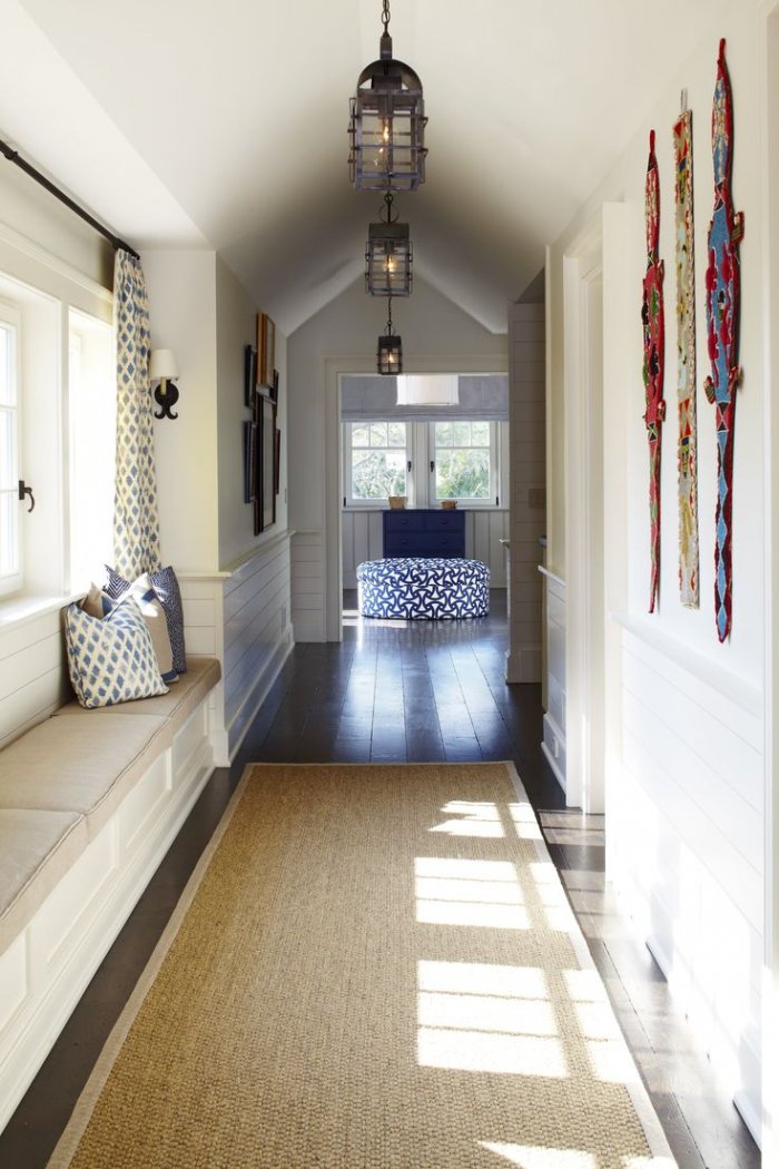 Средиземноморский стиль в интерьере коридора