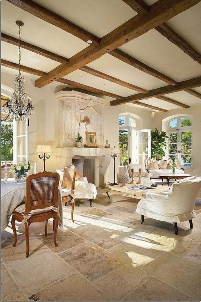 Деревянные балки в интерьере Прованс