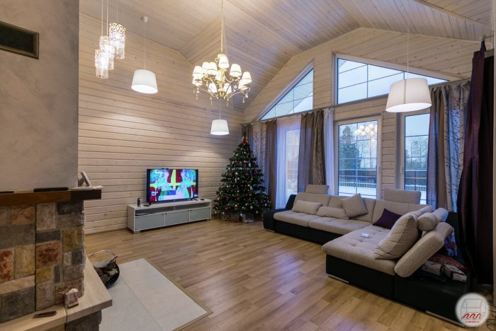 Одноэтажный дом со вторым светом