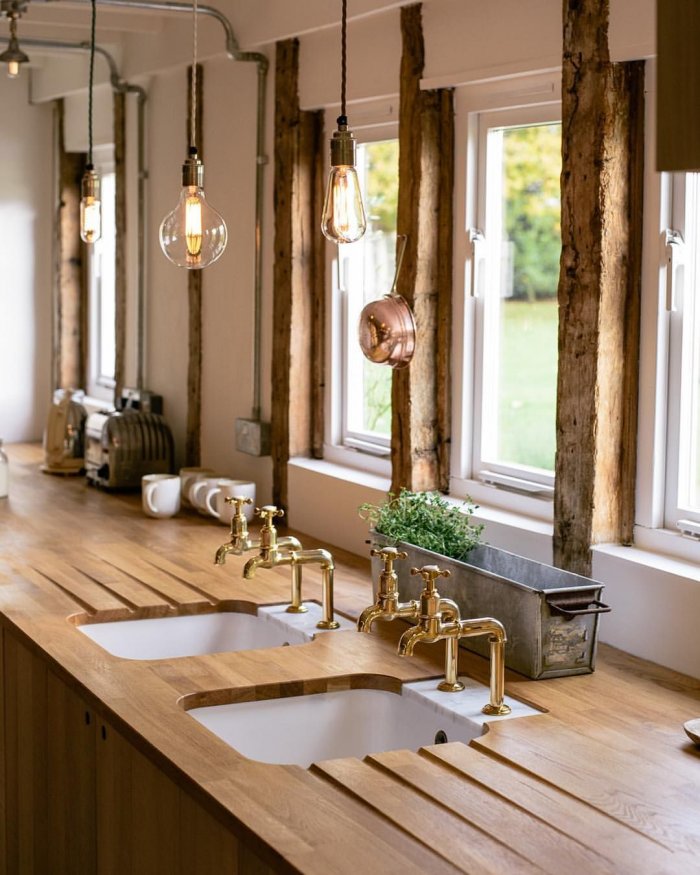 Светильники для деревянного дома