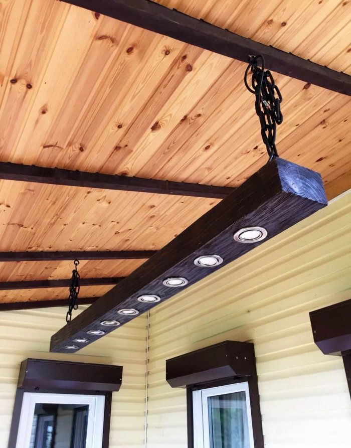 Светильник из бруса