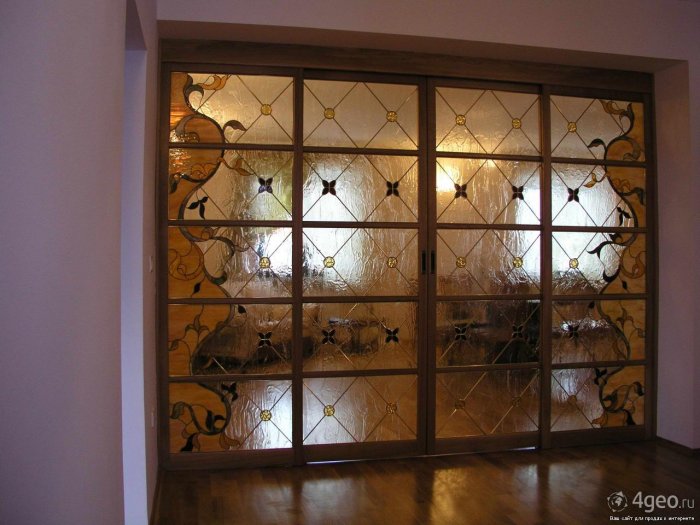 Витражные раздвижные перегородки