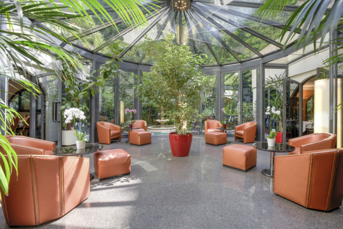 Оранжереи и зимние сады