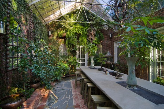 Гарден Лодж оранжерея