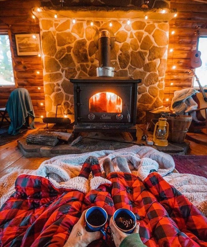 Уютный камин