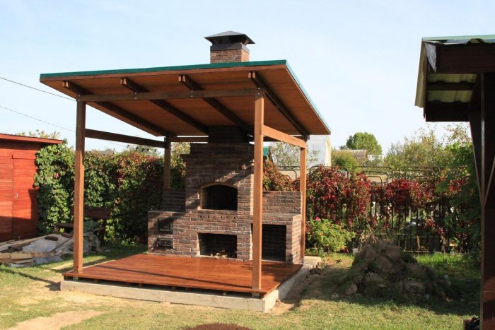 Навес для барбекю из дерева
