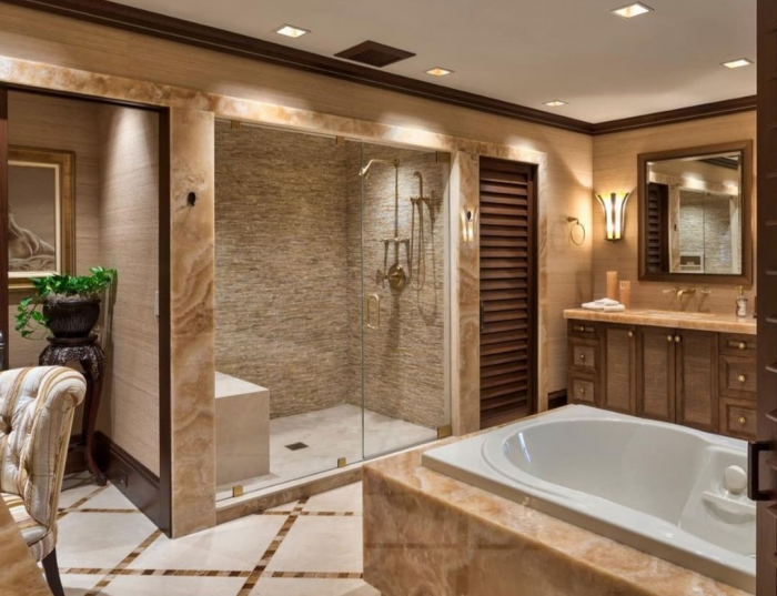 Ванная комната с джакузи и душевой