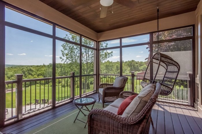 Терраса с панорамными окнами