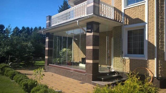 Терраса с балконом