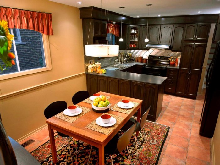 Кухня столовая с полуостровом