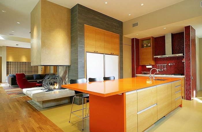 Интересные цветовые решения для кухни