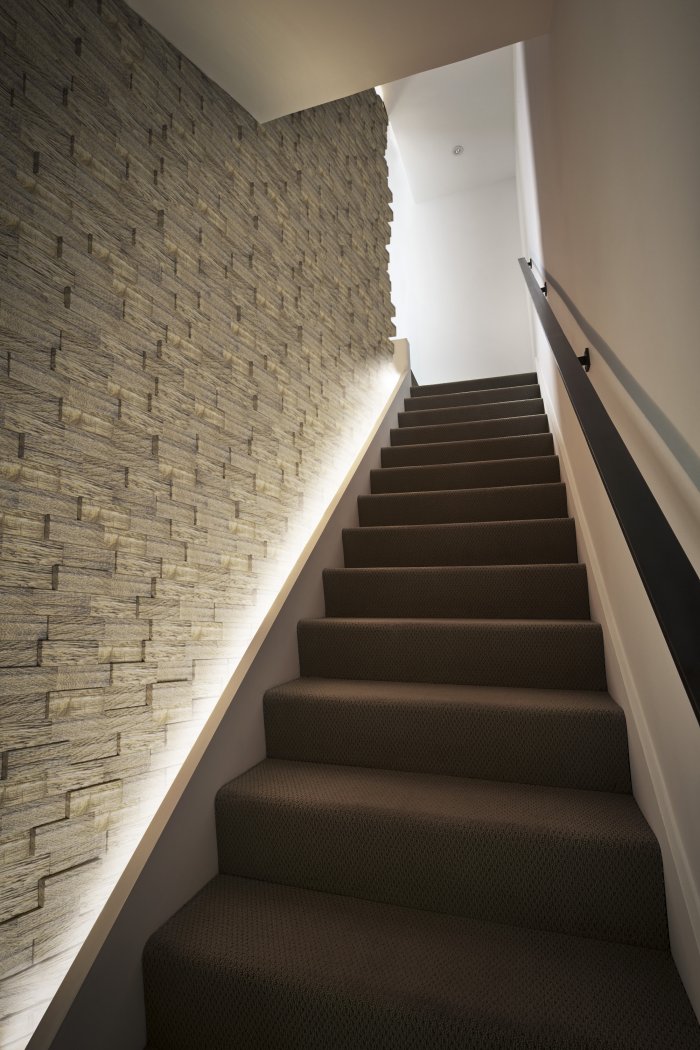 Подсветка лестничного марша